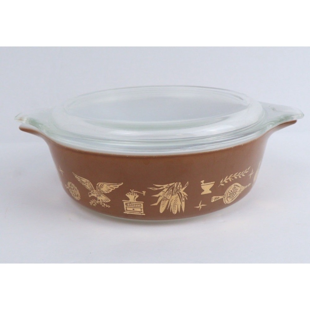 VTG PYREX EARLY AMERICAN Casserole Dish w/LID Brown & Gold Made in USA